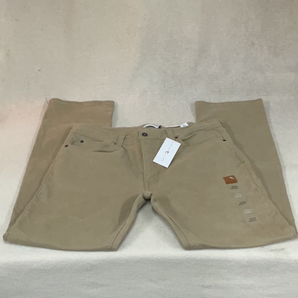 NWT Men’s True Craft khaki pants